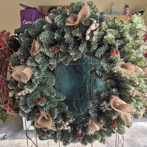 Rustic Burlap and Berry Holiday Wreath